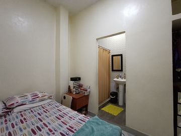 Venta de casa, 5 dormitorios en Sauces 2, Guayaquil