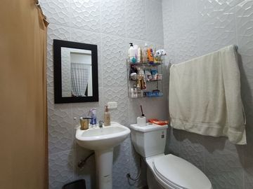 Venta de casa, 5 dormitorios en Sauces 2, Guayaquil