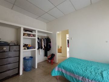 Venta de casa, 5 dormitorios en Sauces 2, Guayaquil