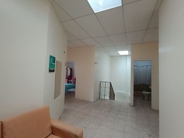 Venta de casa, 5 dormitorios en Sauces 2, Guayaquil
