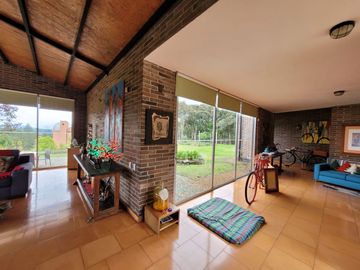 SE VENDE FINCA EN ALTO DE LAS PALMAS EL RETIRO ANTIOQUIA