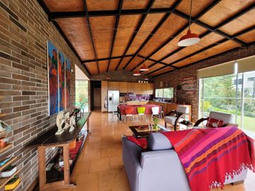 SE VENDE FINCA EN ALTO DE LAS PALMAS EL RETIRO ANTIOQUIA