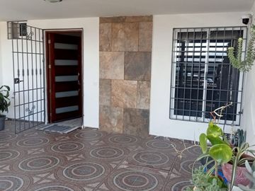 Casa habitación en Fraccionamiento cerrado a un costado de la Metropolitana, San Miguel Contla, Tlaxcala