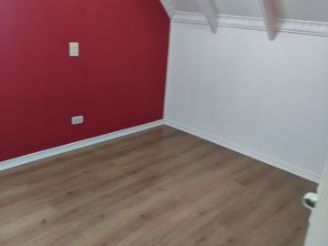 HERMOSA CASA EN EXCELENTE BARRIO DE MAIPU