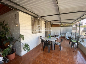 Venta casa Salvador Dali, Maípu