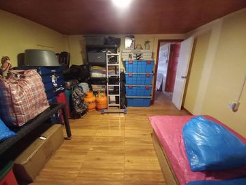 Nogales, en venta parcela plana de 5000 mts con casa sólida y urbanización completa.