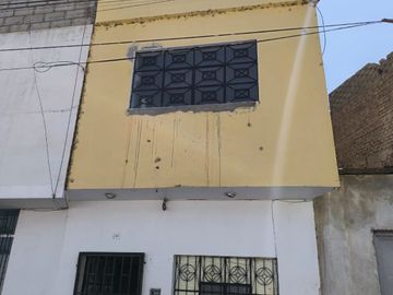 Se Vende Casa en Calle Centrica de Chepén (TSuarez)