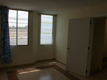 Casa - Venta - Mitad del Mundo - Conjunto - Norte - Quito