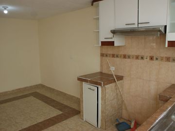 Casa - Venta - Mitad del Mundo - Conjunto - Norte - Quito