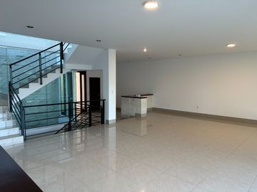 Hermosa residencia en venta en Gran Jardín