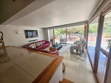 BROKER PASO HONDO REMODELADA 4D-5B-10 ESTAC- PISCINA
