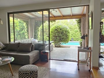 CASA CON PISCINA EN EXCLUSIVO CONDOMINIO LAS PIRCAS