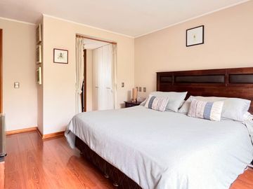 CASA CON PISCINA EN EXCLUSIVO CONDOMINIO LAS PIRCAS
