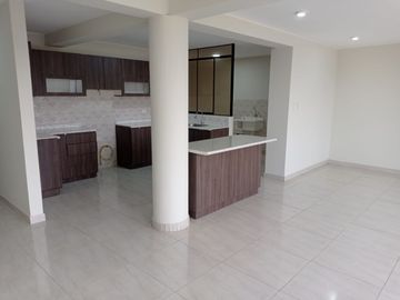 Venta Departamento Amplio de Estreno en San Hilarion, S.J.L.