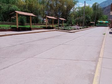 🏡 Oportunidad Única: VENTA CASA de 2 Pisos y con azotea techada en Huayllabamba-Urubamba 2 Cuadras de la Plaza de Armas 🏡