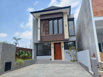 Rumah Heritage Modern di Sleman dekat Sleman City Hall