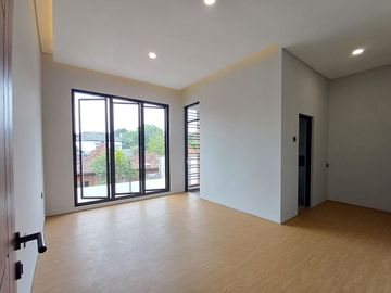 Rumah Heritage Modern di Sleman dekat Sleman City Hall