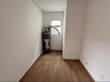 HERMOSA RESIDENCIA EN CONDADO DE SAYAVEDRA