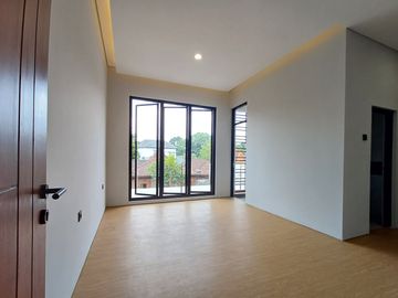 Rumah Chic Modern Stylish di Sleman dekat Hotel Hyatt Palagan