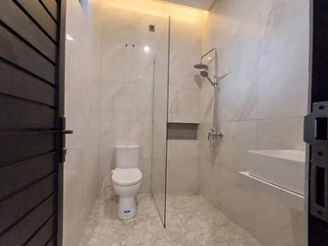 Rumah Chic Modern Stylish di Sleman dekat Hotel Hyatt Palagan