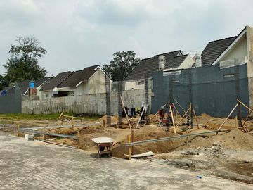 Rumah Cantik Modern Tropis di Sleman dekat Sekolah Internasional Budi Mulia 2