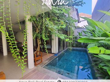 Dijual Brand New Villa 3 bedrooms semi furnished dekat pantai lokasi premium di Seminyak Bali.