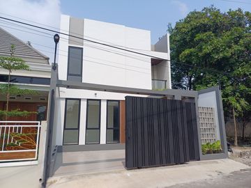 Rumah Luas Elegan Modern di Sleman 5 menit dari Kampus UII