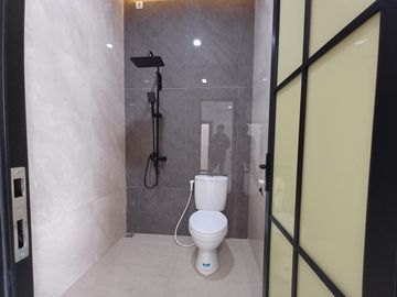 Rumah Luas Elegan Modern di Sleman 5 menit dari Kampus UII