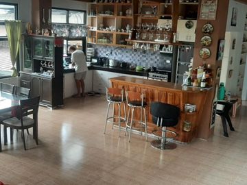 4 Bedrooms House and Lot with Overlooking View in La Trinidad