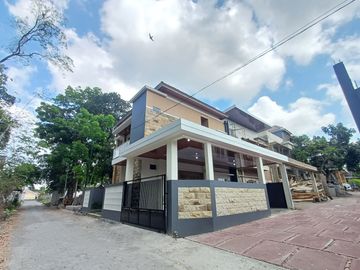 Rumah Luas 4 Kamar Siap Huni di Sleman dekat Kampus UII