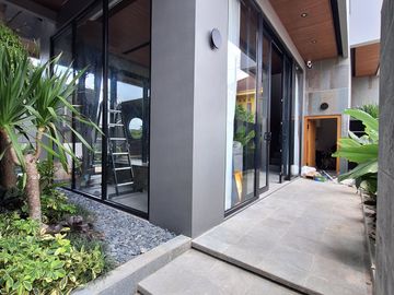 Rumah Villa Dengan Kolam Renang di Sleman 5 menit ke Kampus UII
