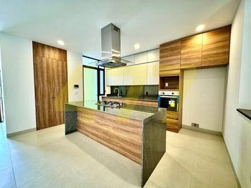 CASA EN VENTA EN GRAN JARDIN