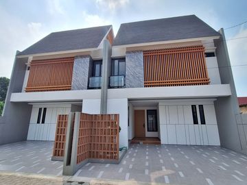 Rumah Mewah Dalam Ringroad di Maguwoharjo, Sleman dekat Kampus UPN Veteran