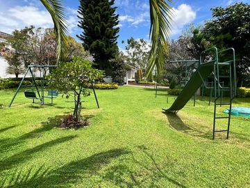 VENDO HERMOSA QUINTA EN MIRASIERRA - QUITO, VALLE DE LOS CHILLOS
