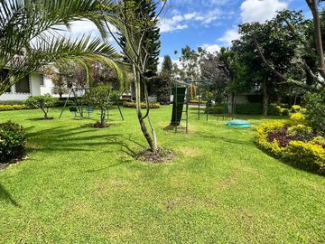 VENDO HERMOSA QUINTA EN MIRASIERRA - QUITO, VALLE DE LOS CHILLOS
