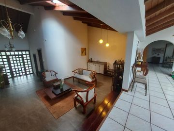 VENDO HERMOSA QUINTA EN MIRASIERRA - QUITO, VALLE DE LOS CHILLOS