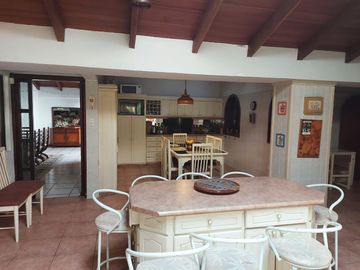 VENDO HERMOSA QUINTA EN MIRASIERRA - QUITO, VALLE DE LOS CHILLOS