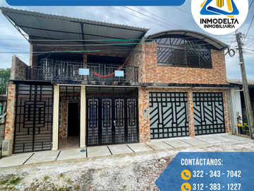 SE VENDE AMPLIA CASA DE DOS PISOS CON PISCINA EN LA VEREDA EL DIAMANTE - ACACIAS