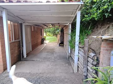 CASA CAMPESTRE EN VENTA POR PEREIRA PUEBLITO CAFETERO