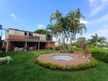 CASA CAMPESTRE EN VENTA POR PEREIRA PUEBLITO CAFETERO