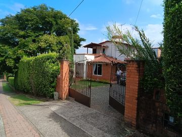 CASA CAMPESTRE EN VENTA POR PEREIRA PUEBLITO CAFETERO