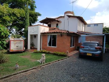 CASA CAMPESTRE EN VENTA POR PEREIRA PUEBLITO CAFETERO