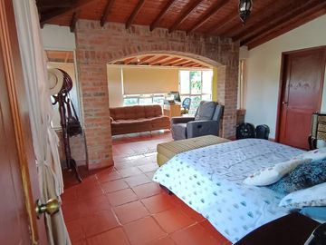 CASA CAMPESTRE EN VENTA POR PEREIRA PUEBLITO CAFETERO