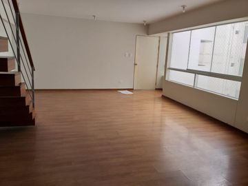 VENTA DE DEPARTAMENTO TRIPLEX - SAN ANTONIO - MIRAFLORES