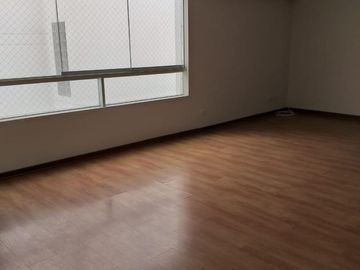 VENTA DE DEPARTAMENTO TRIPLEX - SAN ANTONIO - MIRAFLORES
