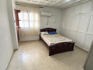 CASA EN VENTA - MANGA