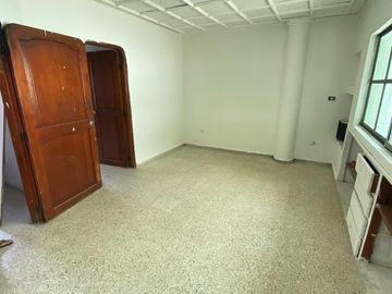 CASA EN VENTA - MANGA