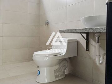 EN VENTA: casa por estrenar en urbanizacion privada, Machala