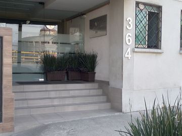 VENDO DEPTO P.B. PLUTARCO E. CALLES, 2 REC. FRENTE MB 