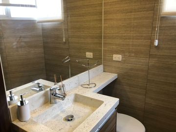 Venta Suite con Terraza Bellavista, Iñaquito